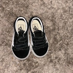 Used toddler vans size 6